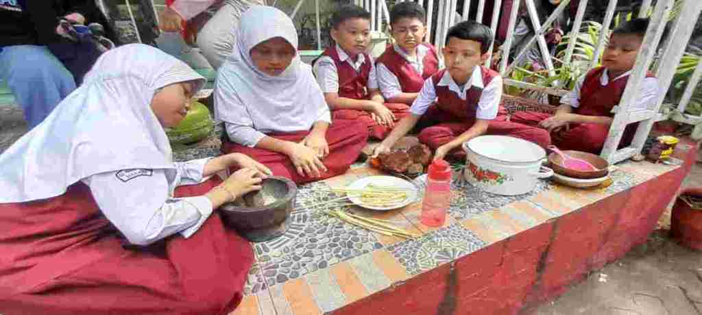 SARERONG, Inovasi Adiwiyata SD Negeri Borong,&nbsp;Makassar