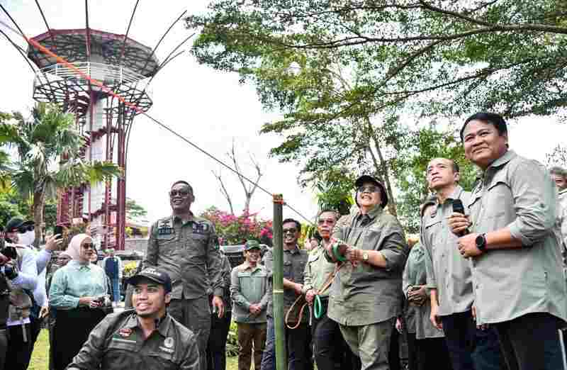 Lestarikan Keanekaragaman Hayati Perkotaan, Menteri LHK Lepasliarkan 79 Ekor&nbsp;Burung